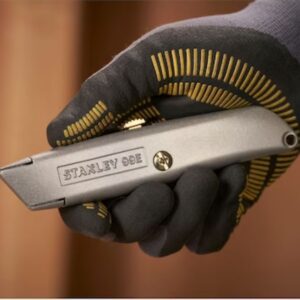 Buy a Stanley Knife with 3 Blades Online from EasyMerchant